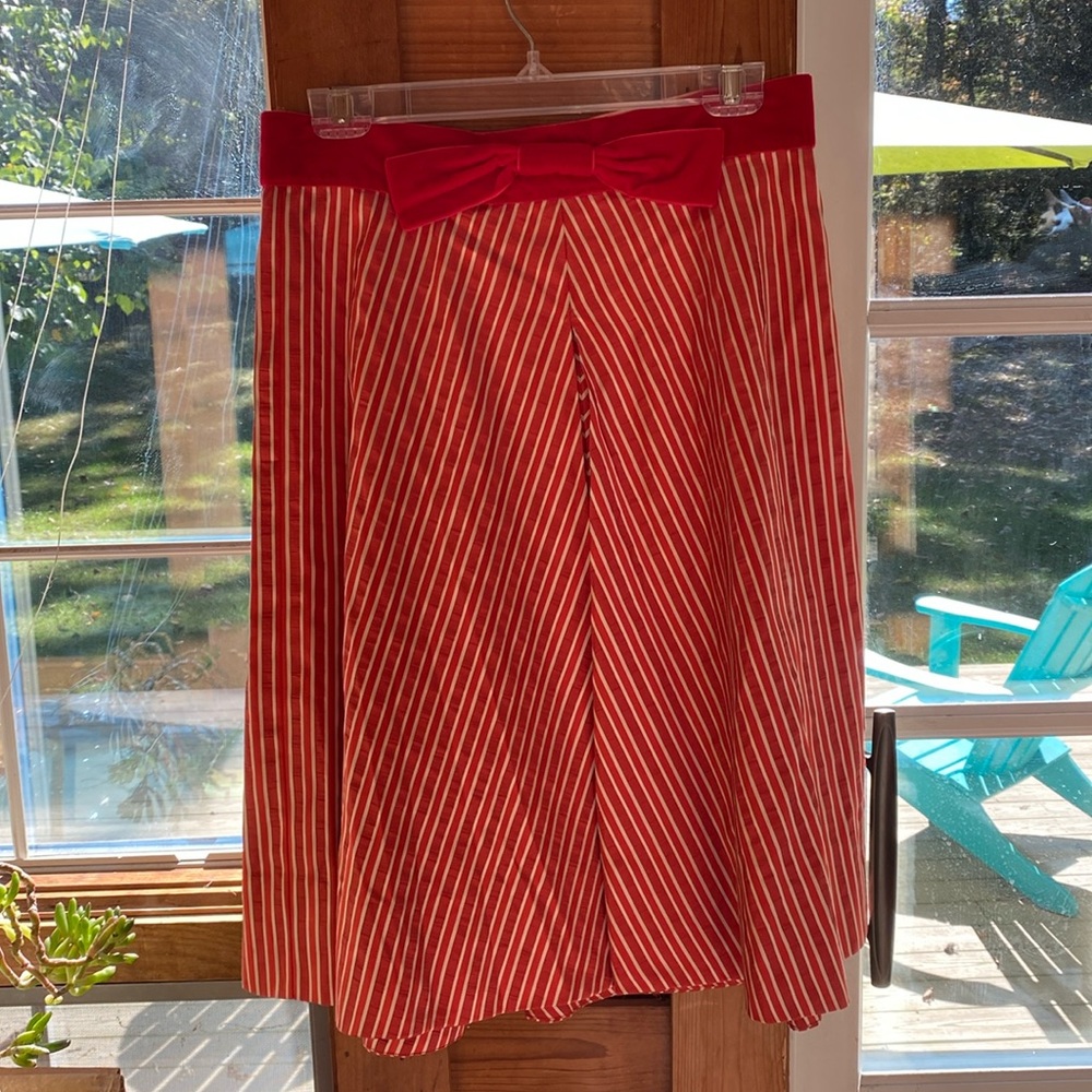 NWT Marc Jacobs silk and velvet skirt. Size 6